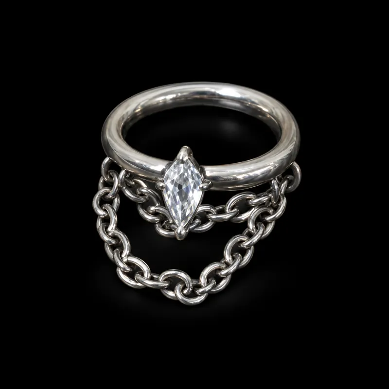 Clicker marquise et chaîne